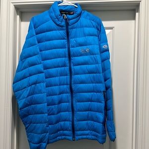 Men’s Mountain Hardwear puffy coat